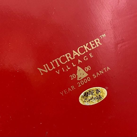 Vintage 2000-2001 Nutcracker Village Limited Ed. Celebration Santa Nutcracker - Picture 13 of 13